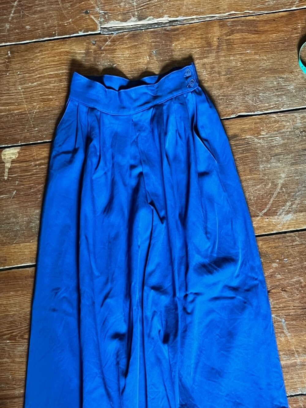 Lovely Blue Pure Wool Skirt, button closure, vintage, retro, S